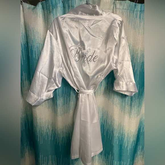 DB Studio - Size L/XL - Bride Robe - Picture 2 of 3